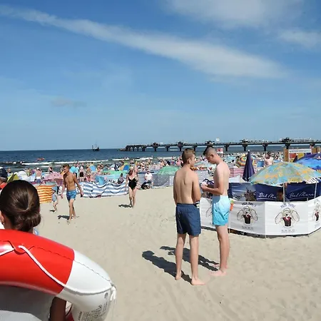 In Near West Pomerania Lakes 펜션 쿠크제보